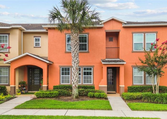 561 TELFAIR SQUARE