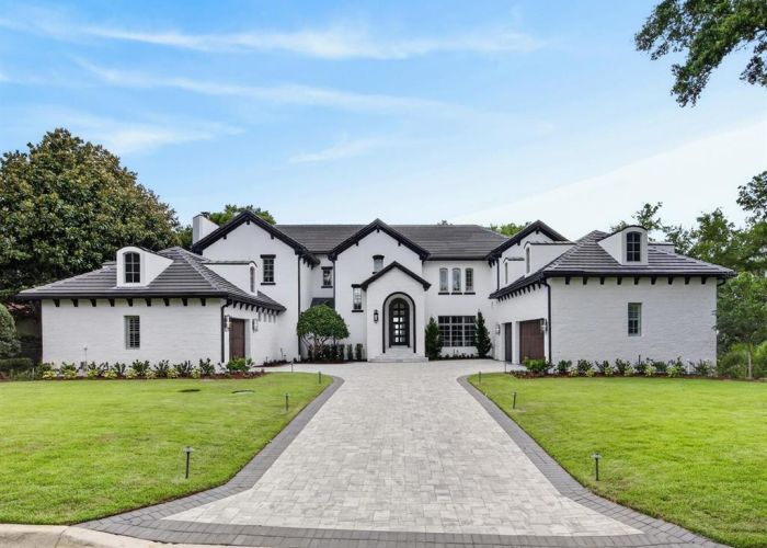 9832 LAUREL VALLEY