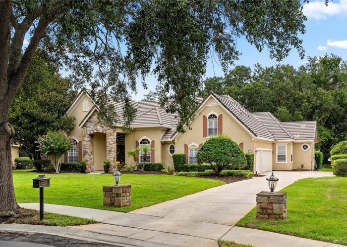 1542 WESTOVER