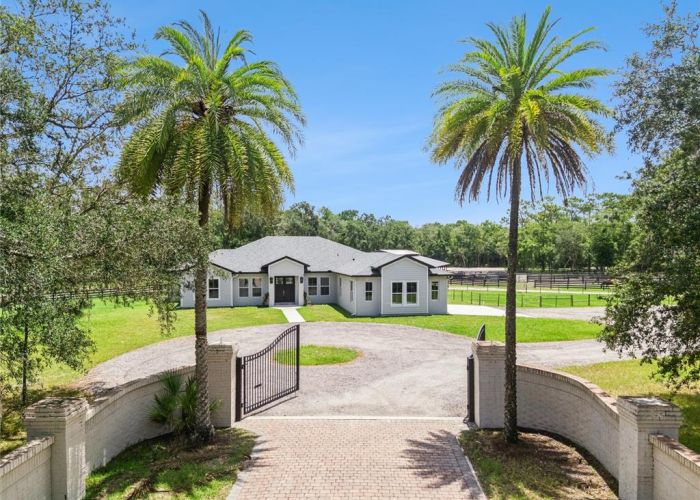 2370 PINE MEADOWS