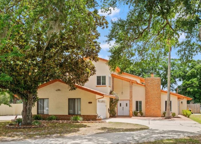 1161 LAKE BRANTLEY