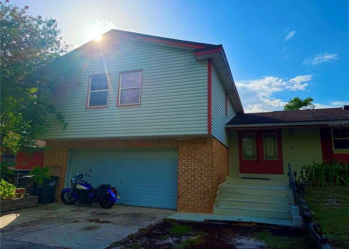 513 OAKCREST