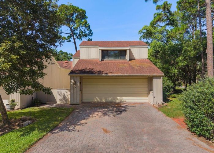 114 HIDDEN OAK