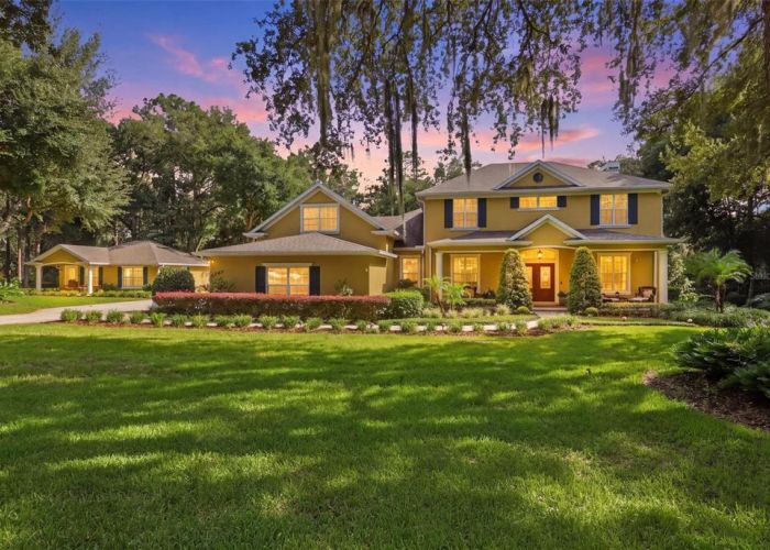 2600 WINNEMISSETT OAKS