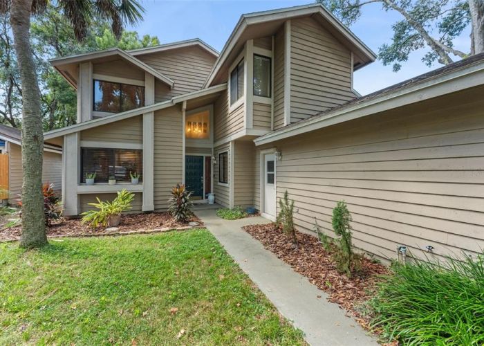 228 FOX CHASE