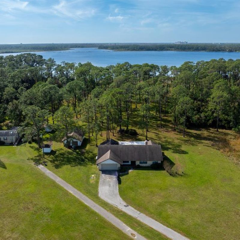 8822 WINTER GARDEN VINELAND