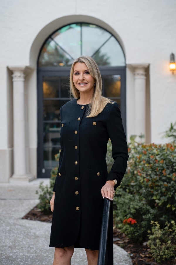 Karen Arbutine Photo of Karen Arbutine, Realtor